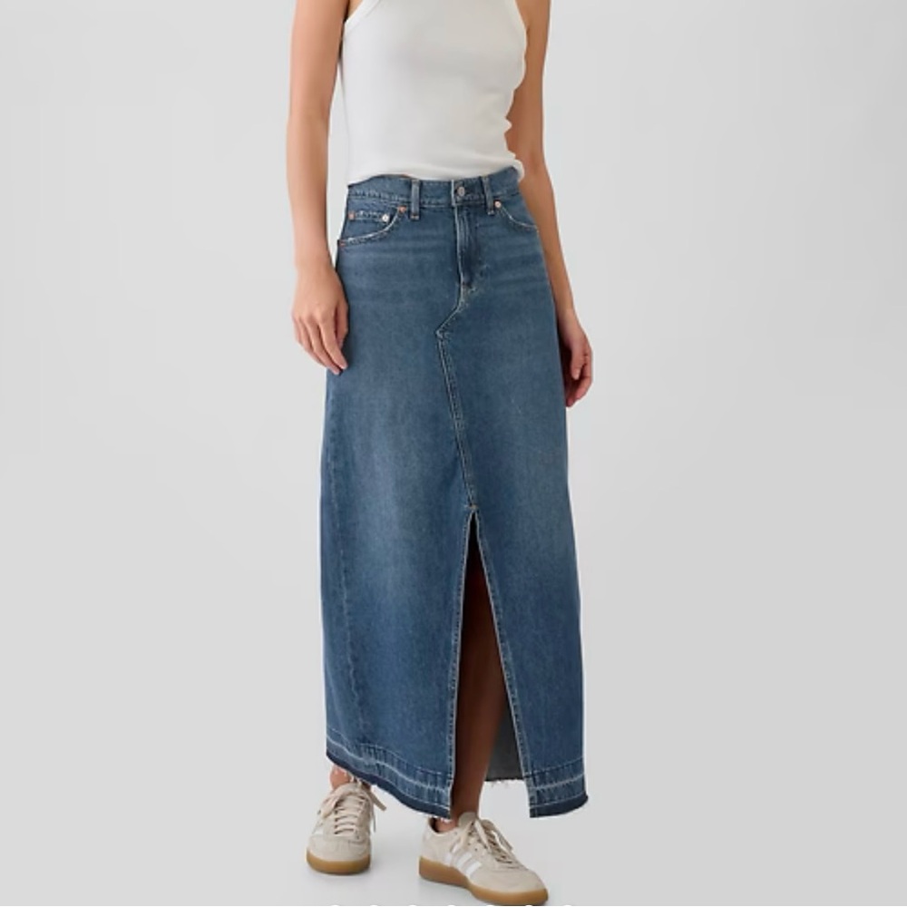 GAP Women's Blue Denim Maxi Skirt Medium‎ Indigo Front Slit Size 25 Let Down Hem